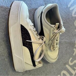 Puma Cream and Black Platform Sneakers